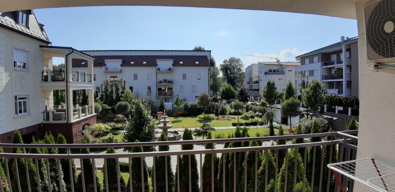 Riviera Wellness Apartman Siofok Exterior photo